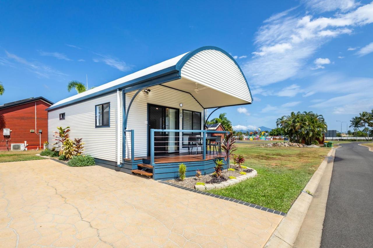 Ingenia Holidays Cairns Coconut Экстерьер фото A typical park home