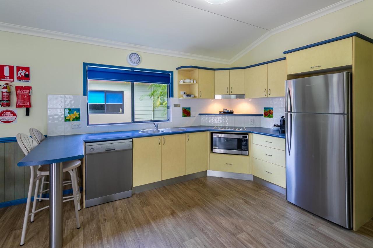 Ingenia Holidays Cairns Coconut Экстерьер фото A modern Australian kitchen