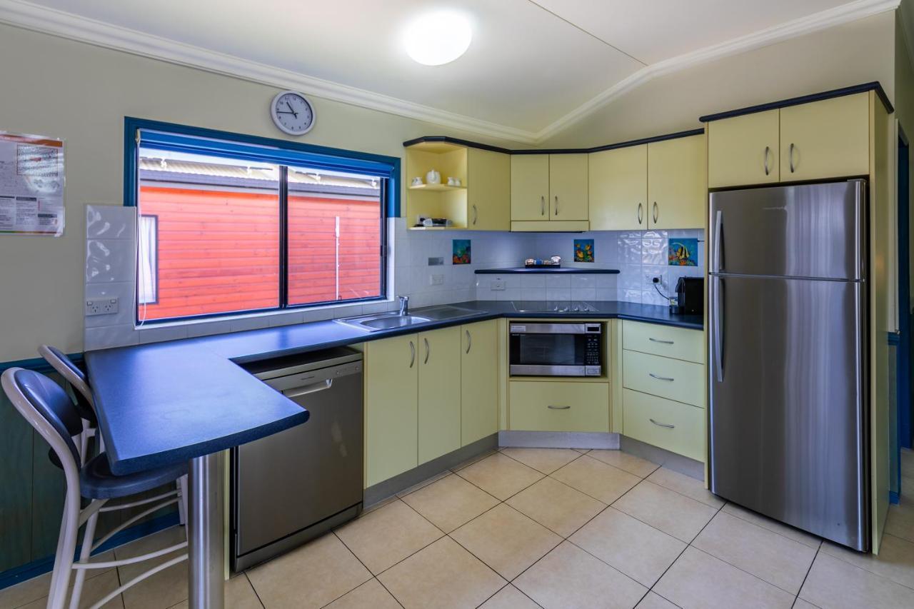 Ingenia Holidays Cairns Coconut Экстерьер фото A modern Australian kitchen