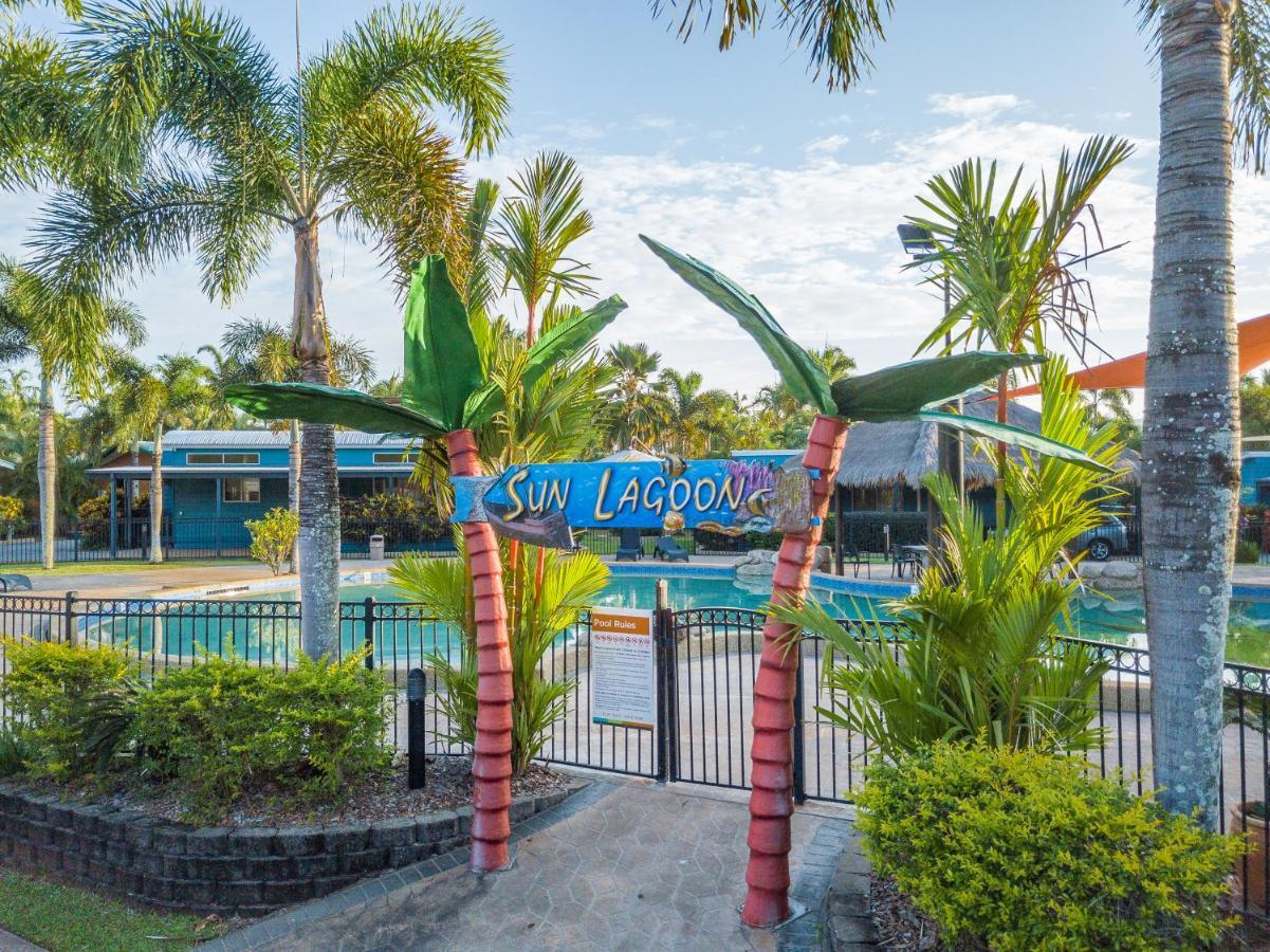 Ingenia Holidays Cairns Coconut Экстерьер фото The entrance to the lagoon